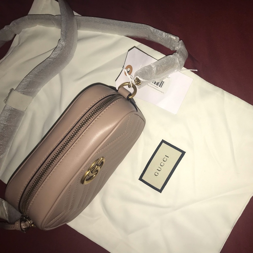 GUCCI GG Marmont Shoulder Bag Matelasse Leather Min
